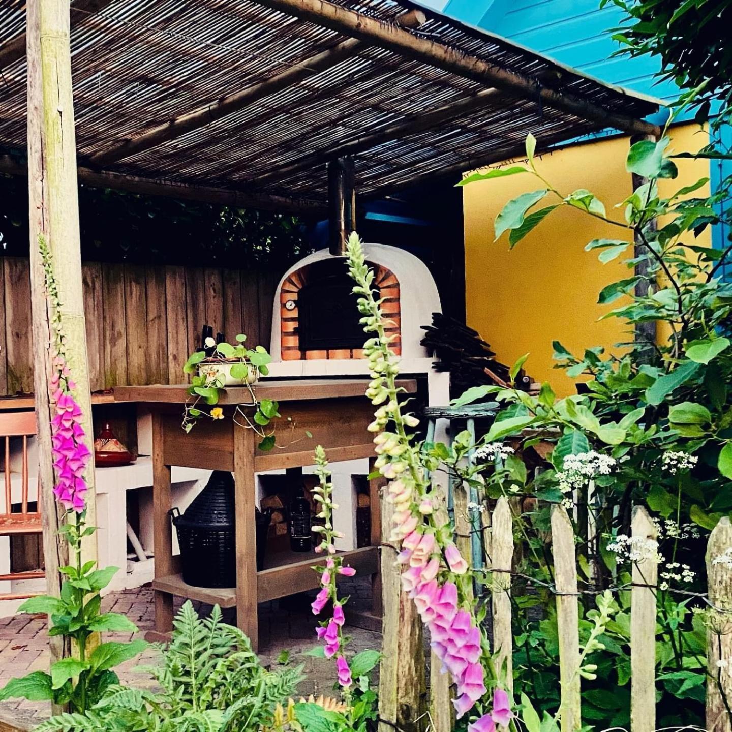 In De Aap - Appartementen & Guesthouse Берген Екстериор снимка